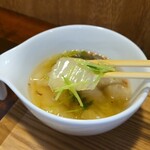 キッチン ブルー グローブ - 具沢山なスープ