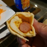 Royal Orchid Lounge - ソーセージのパン