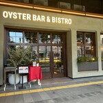 Oyster bar & Bistro Wharf - 