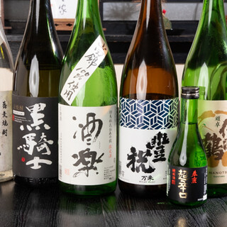 《昼間からちょい飲みを》蕎麦や天ぷらに合う奈良の地酒を堪能