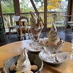 Misch House Fushimi Ten - From the front: Cream Zenzai / Coffee Parfait / Cacao Parfait