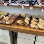 焼きたてパン&カフェレスト 富鳳珍 - 内観