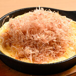 から揚げドラゴンチキン ハイボール キムにい - 鉄板だしまき玉子