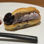 真白 - 小菓子
      
      ・ブルーベリーのエクレア
      ・プリン
      ・オーブンから出したてのフィナンシェ