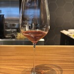 真白 - ドリンク⑦（次の石垣牛に合わせて）
      
      ・ボルドーの赤ワインまるまる1本をスパイスと一緒に、６割になるまで煮詰めたものに、
      ・ルイボスティーを合わせて