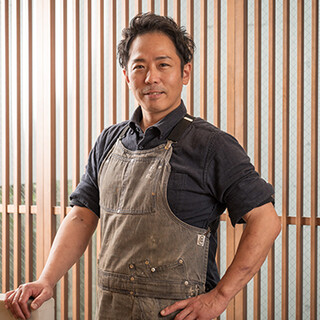和食の名店『青山えさき』で7年間副料理長を務めた熟練の店主