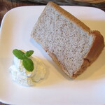 茶房虹の村陶苑 - シフォンケーキ