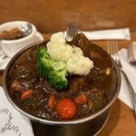 トマト - 和風ビーフジャワカレー辛口季節の野菜入り