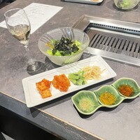 和牛とワイン 焼肉きゅうこん - 