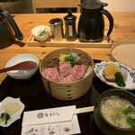 すき焼きと牛まぶし ももしき - 