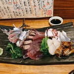 一品料理 ひとしな - 刺身盛り合わせ