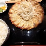 浜松餃子 浜太郎 - 