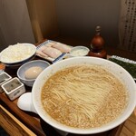 炭火焼濃厚中華そば 海富道 - 