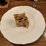 ジロトンド - 4皿目
      ラザーニャ、イタリア産ポルチーニ