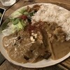 CURRY BAR CAFE 三月の水