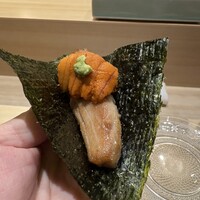 恵比寿 鮨 はつめ - マグロ脳天雲丹ドッグ