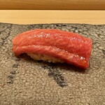 271059832 - 中トロ、シーズンに入ったこともあるのでしょうが蕩ける抜群の美味しさでした。同席された方と帰り際にお話ししましたが、素晴らしい鮪だったと意見が一致しました