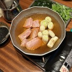 奥新 鮨屋のうおきん - ネギマ鍋(大トロか？)