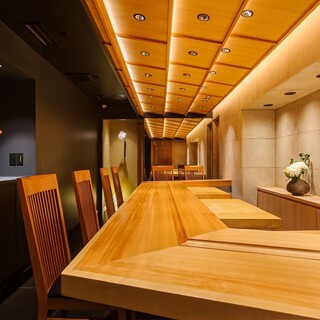 6名様より貸切可能(お電話のみでのお受付となります)