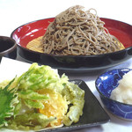 千本桜 - 田舎野菜天ざる おろし付1700円　辛味大根があると天ぷらもあっさりいただけます