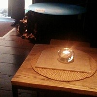 ハジメ - 待合室。白樺の水が出されます。