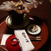 美山荘 - 炭とほうばの香と至高の味噌が一瞬で美山荘の味の世界へ