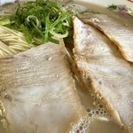 一楽ラーメン - チャーシューのアップ！