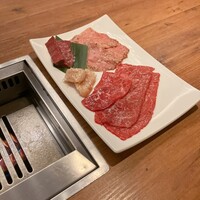 焼肉うしごろ 西麻布本店 - 
