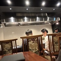 神楽坂 鉄板焼 向日葵 - カウンター席