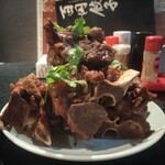 南北家常菜中華居酒屋 百円餃子 - 豚背骨醤油煮