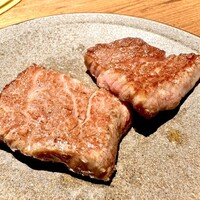 和牛とタン 焼肉 とみ 新橋本店 - 