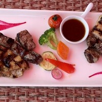 RED ROOM rooftop & grill - 