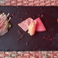 RED ROOM rooftop & grill - 
