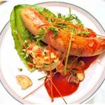 エルナ・アドリアーン - 料理写真:ブラードヴルスト