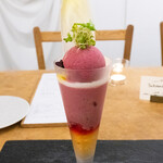 Hitotsu - 季節野菜のパフェ