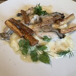 CIRCULO - 牡蠣とジャガイモのオーブン焼き〜ドフィノワ　ゴボウ〜¥1,500