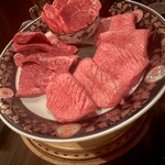 SATOブリアン - 厚切りタン塩、たれの和牛赤身肉、鹿児島和牛