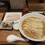 炭火焼濃厚中華そば 海富道 - 