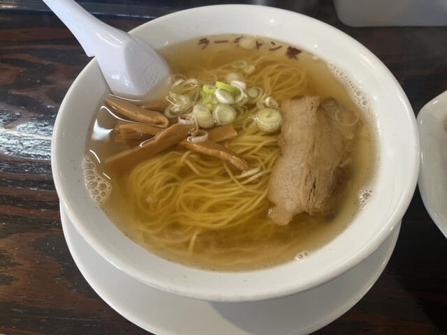 やっぱり王道が一番「煮干し中華そば半チャーハンセット」』by