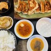 餃子専門店 白まる