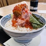 日本橋 海鮮丼 つじ半 - ぜいたく丼特上