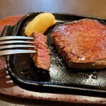 仙臺 アビルヴァン 和牛 - 2024.11.1（金）ランチ
      凄く柔らかく旨味たっぷりの
      フィレステーキでした。