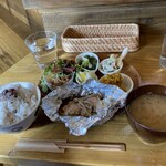 Bluebell  - プレートランチ　1400円