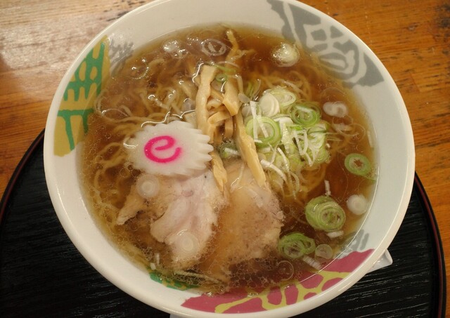 えっちゃん食堂 高畠町の本格ラーメン店｜コスパ抜群の味と雰囲気