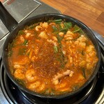 ジョンナッチ - 卓上で煮込んでくれるのでワクワクします