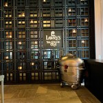 ロウリーズ・ザ・プライムリブ - 