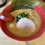 横浜家系ラーメン 赤家 住吉店 - 