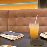 ロウリーズ・ザ・プライムリブ - 