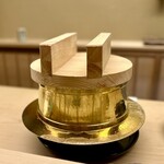 道人 - ピカピカに磨かれた釜