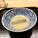 道人 - 大阪 富田林 海老芋 素揚げ 奥井海生堂 蔵囲 利尻昆布と血合抜き鮪節出汁の山利商店 白味噌仕立て